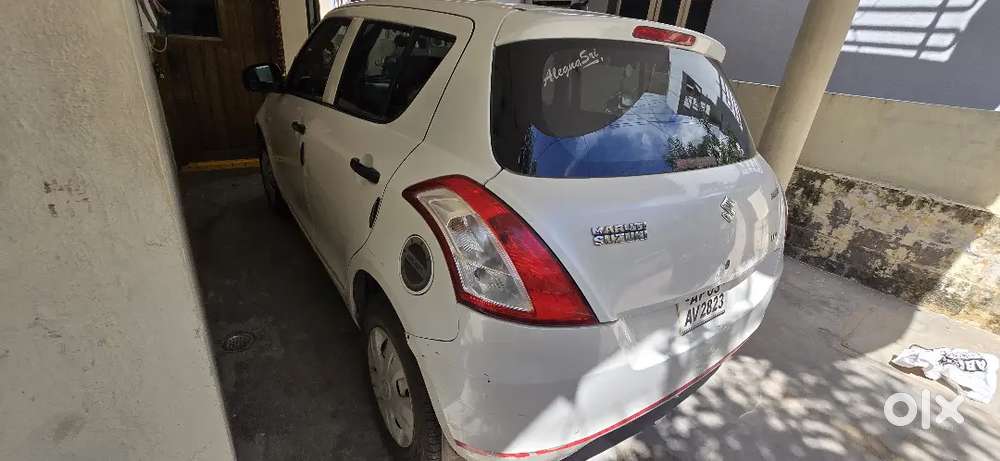 Maruti Suzuki Swift 2011 Diesel 105000 Km Driven