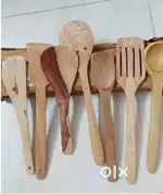 लकड़ी के रसोई के बर्तनों का सेट