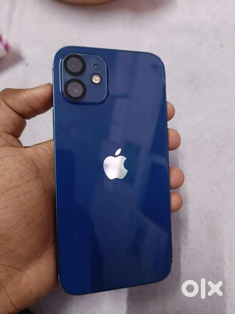 Iphone 12 ,5G , 128 GB  battery health 83 , ( read description ),,