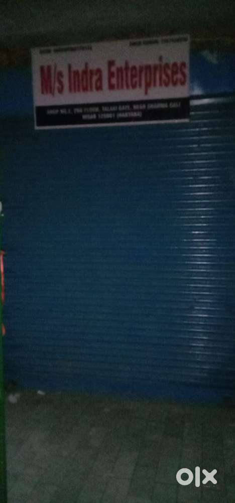 16 Gaj me 2nd floor ki shop rent k liye khali h