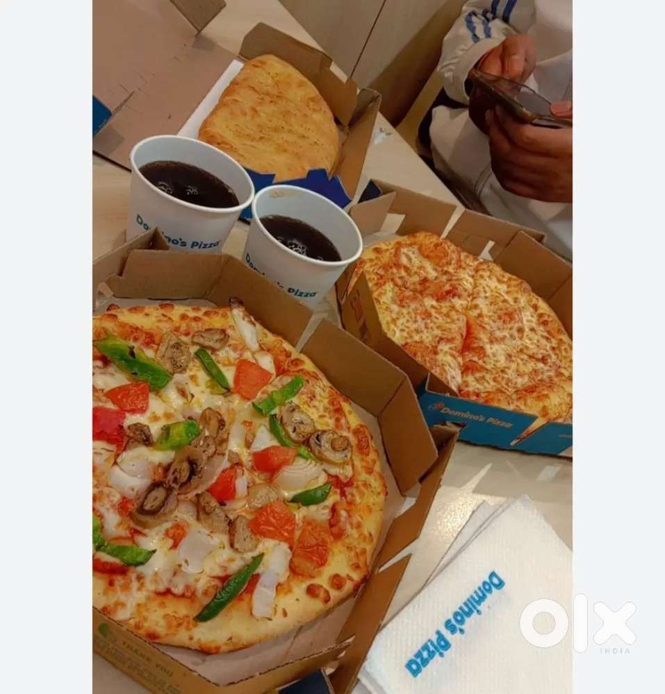 We are looking for pizza food courier driver ²⁹