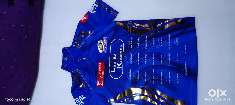 Mumbai Indians singed jersy