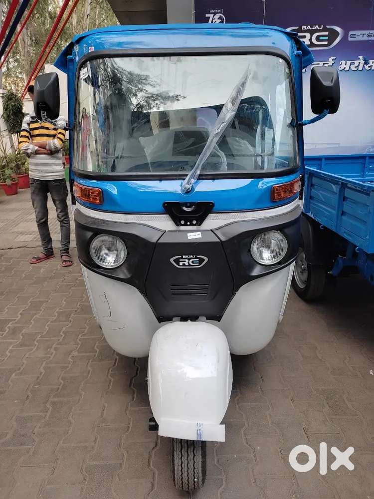 ड्राइवर चाहिए।