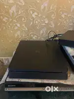 SONY PLAYSTATION 4