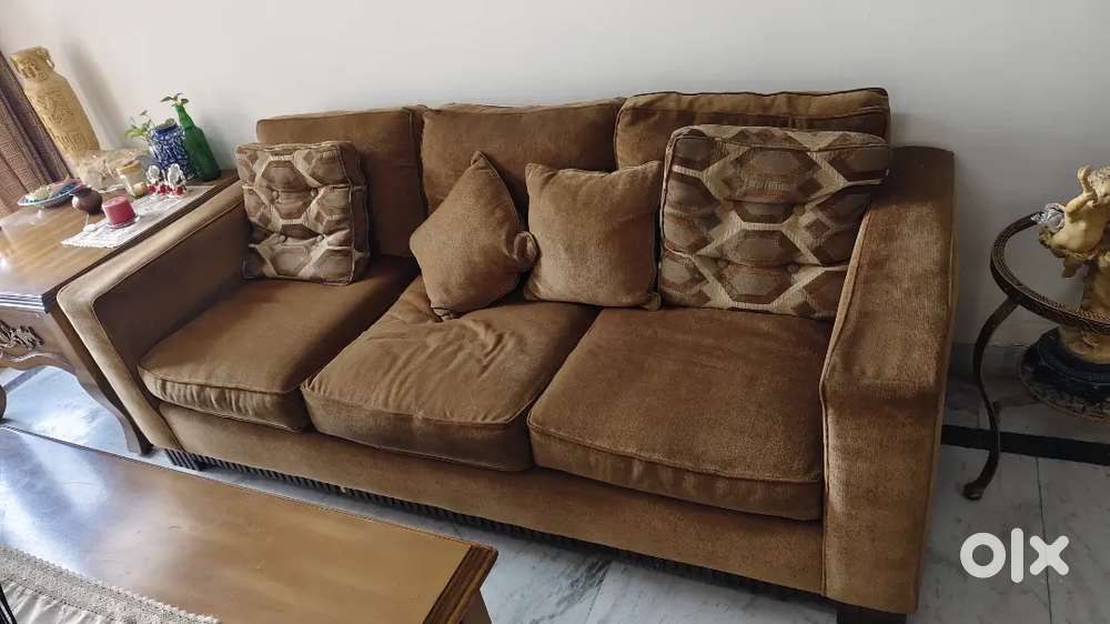 Covered sofa set