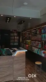 Shop hai kapra ka female chahiye only female