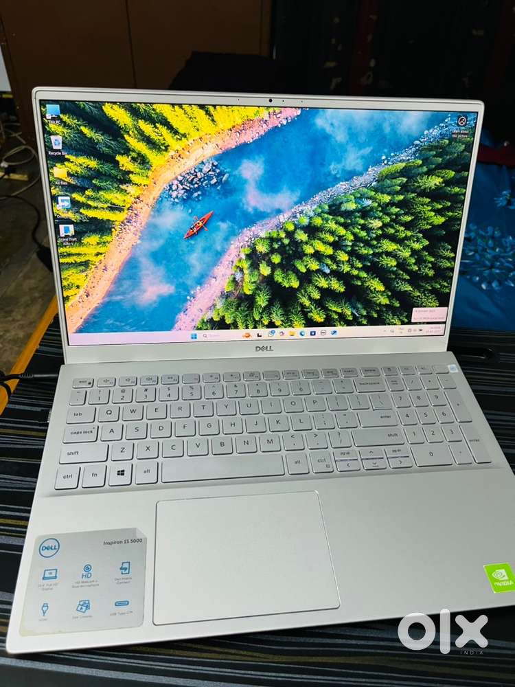 Dell i5 2GB graphics 512GB ssd 8 Gb Ram