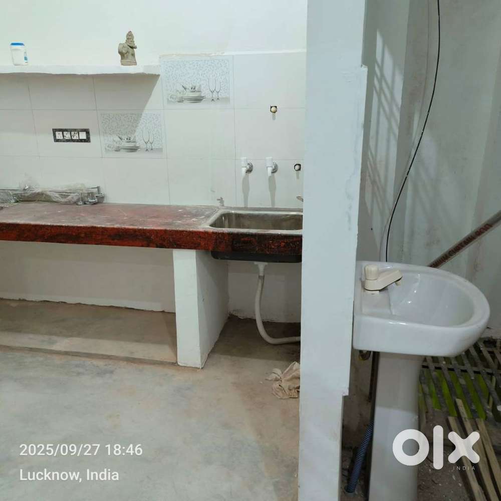 2 BHK Rooms for Rent at Krishna Nagar