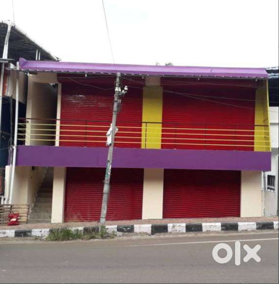 DOUBLE STOREY COMMERCIAL BUILDING FOR IMMEDIATE SALE