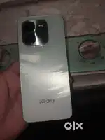 IQOOZ9X5G 6 GB RAM+6GB EXPENDABLE 128GB ROM