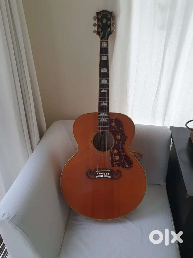 GIBSON SJ 200 VINTAGE Guitar