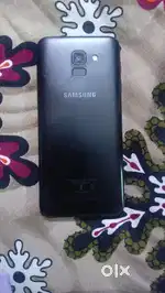 Samsung j6 black color 3gb ram 32gb rom front camera thoda blur hai