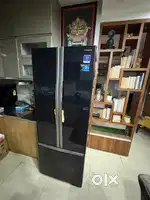 Hitachi Side by Side Refrigerator with Bottom Mounted Freezer