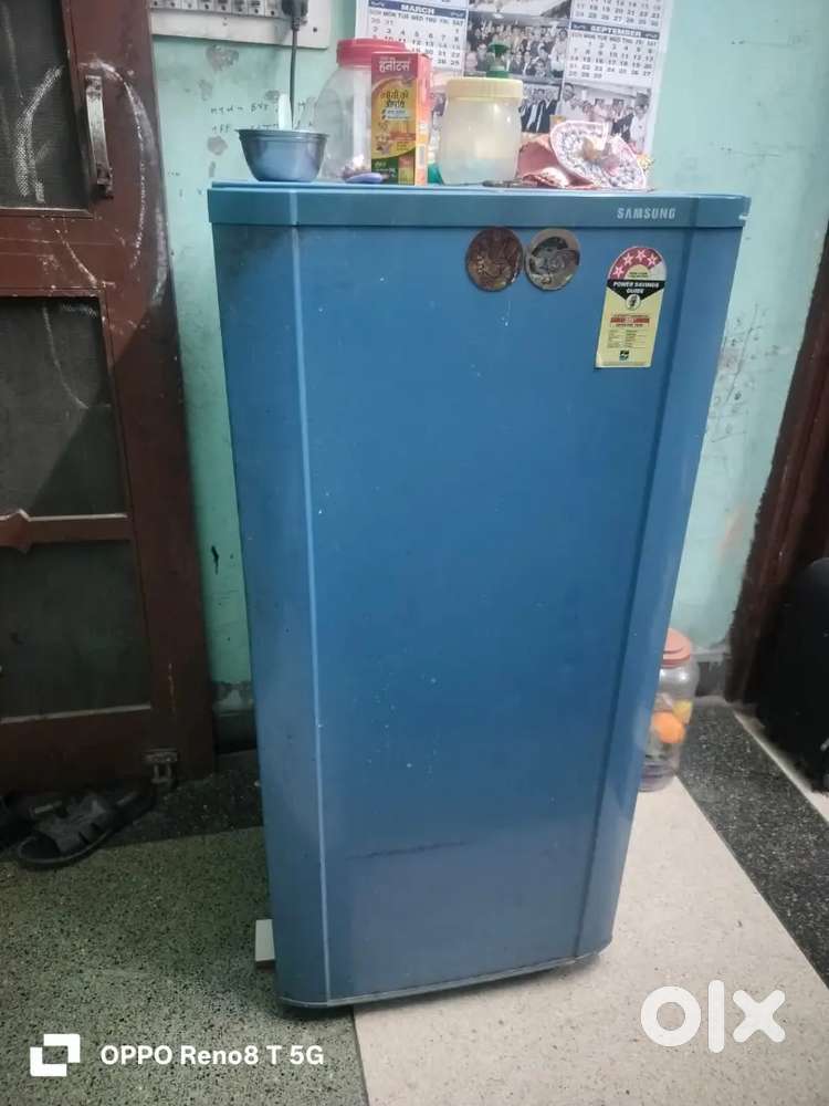 Samsung fridge 180 ltr