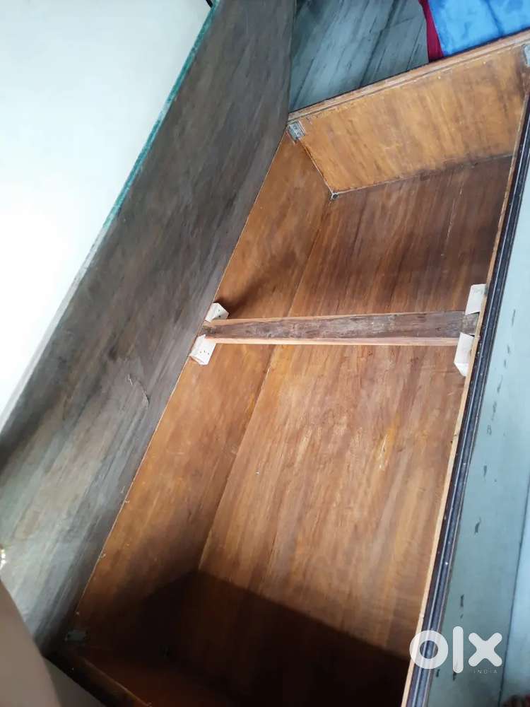 Single bed selling