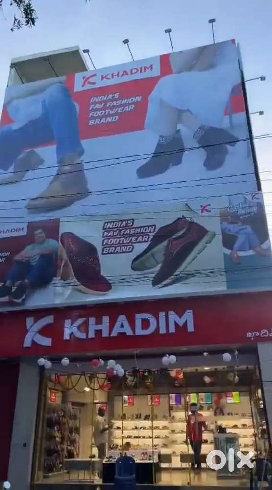 A well designed showroom with interior,ready to occupy