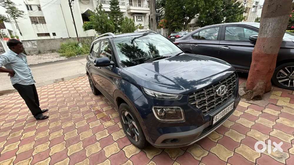 Hyundai New Venue 2019 Petrol 25000 Km Driven