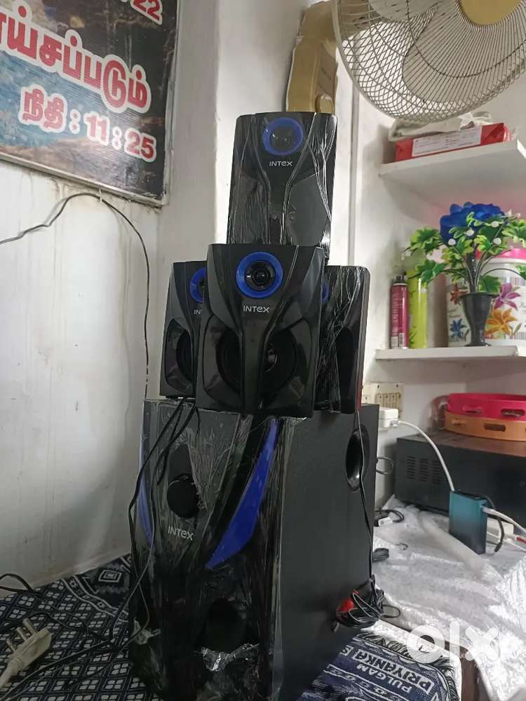 INTEX BRAND NEW SPEAKER ROAR R 800