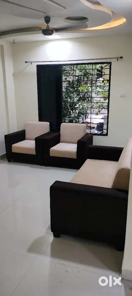 2 bhk flat with lift security car parking