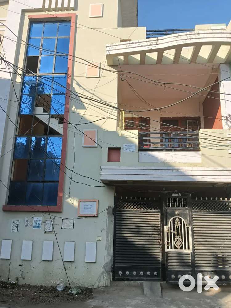 3 BHK flat for College student male for rent at Christian colony,Sagar