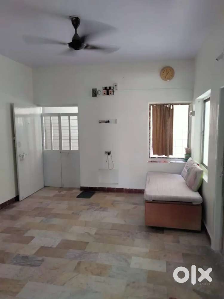 1 bhk glat