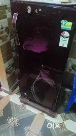 apna 1 year Purna fridge bech raha hu 190 ltr ka hai aur 2star hai