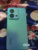 V25 8gb ram 128 rom