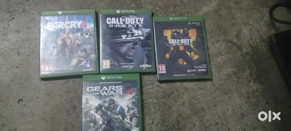 Xbox one with 4 games