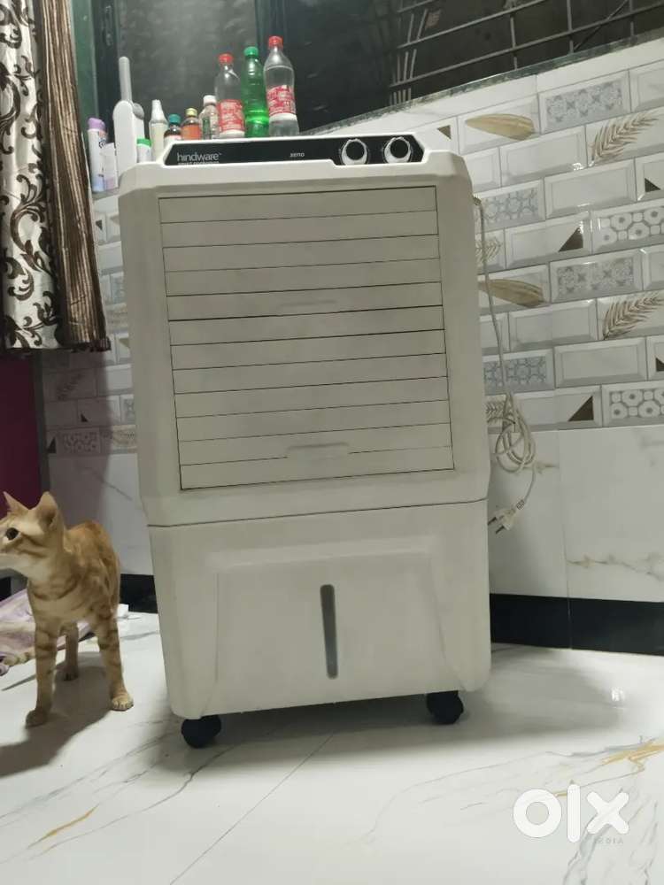 Hindware water cooler 45 liter and 2 chair High quality