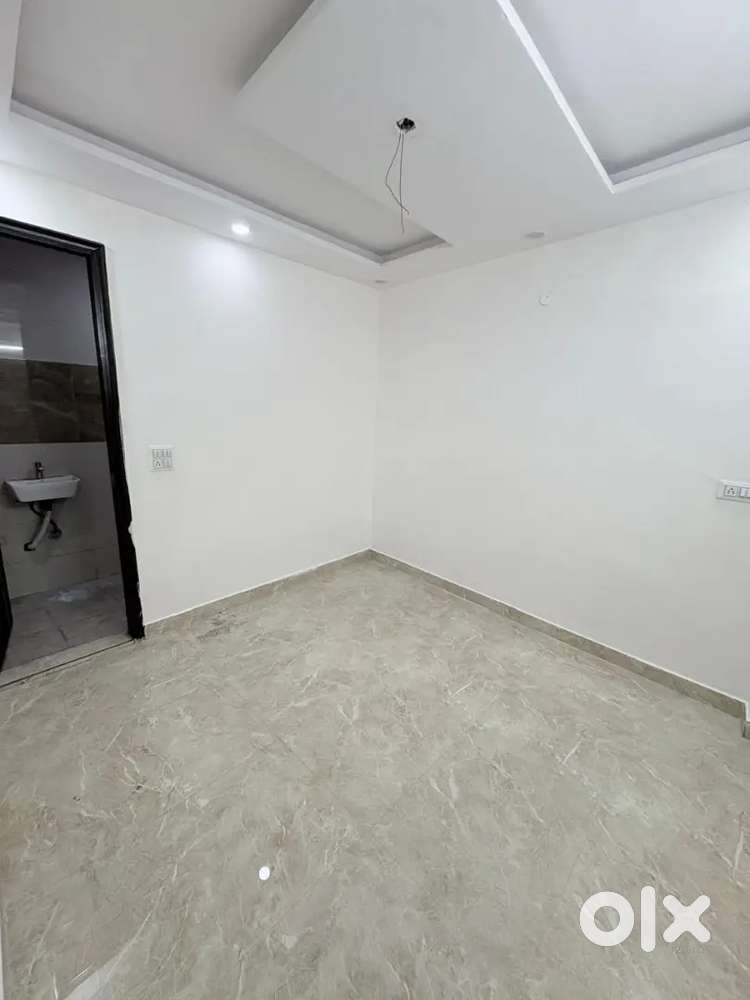 Shastri Nagar Near Metro station, Two Room set up ground floor