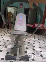 Abdominal exercise machine