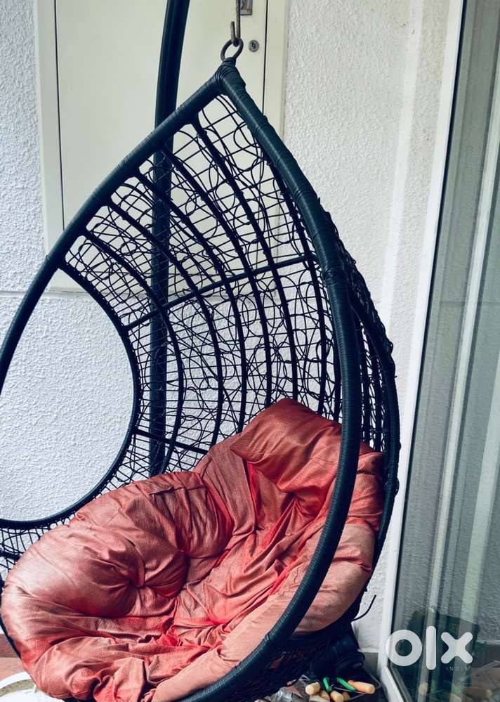 Balcony swing with iron rod and cushion