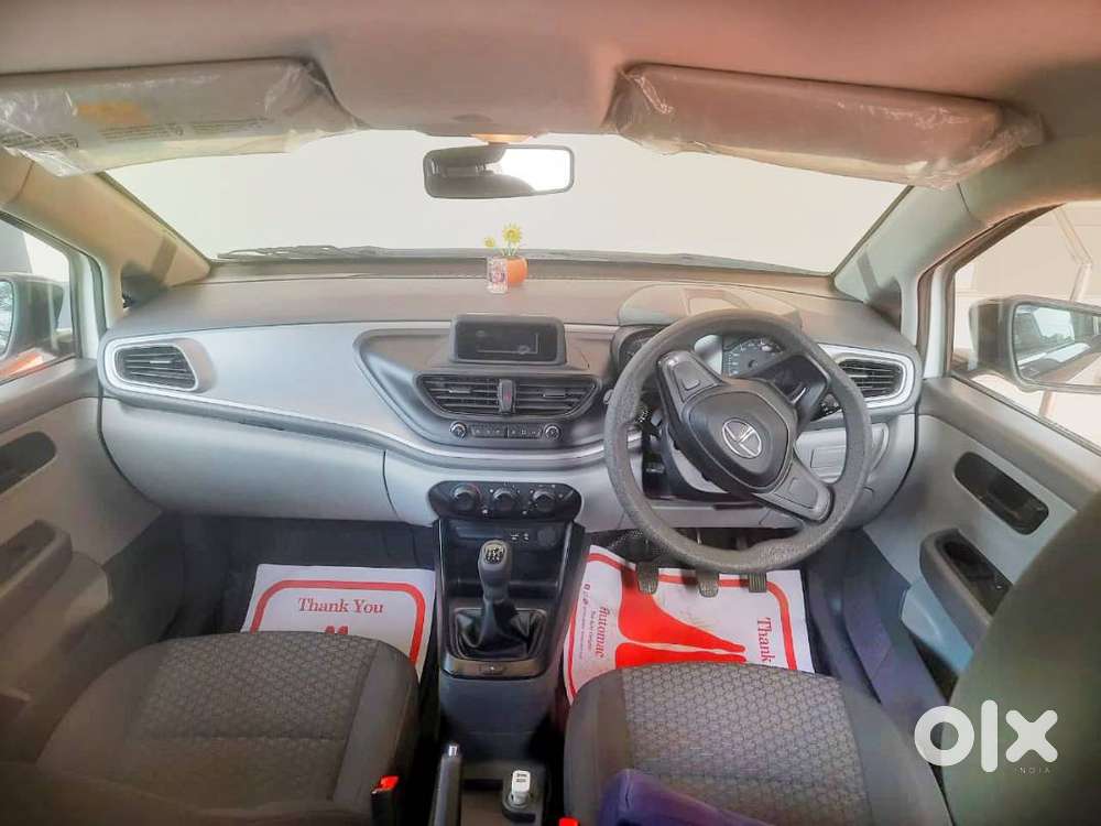 Tata Altroz 1.2 L  Petrol