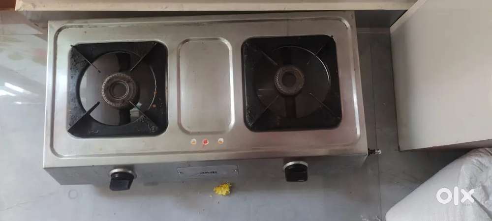 New gas stove 1 year old
