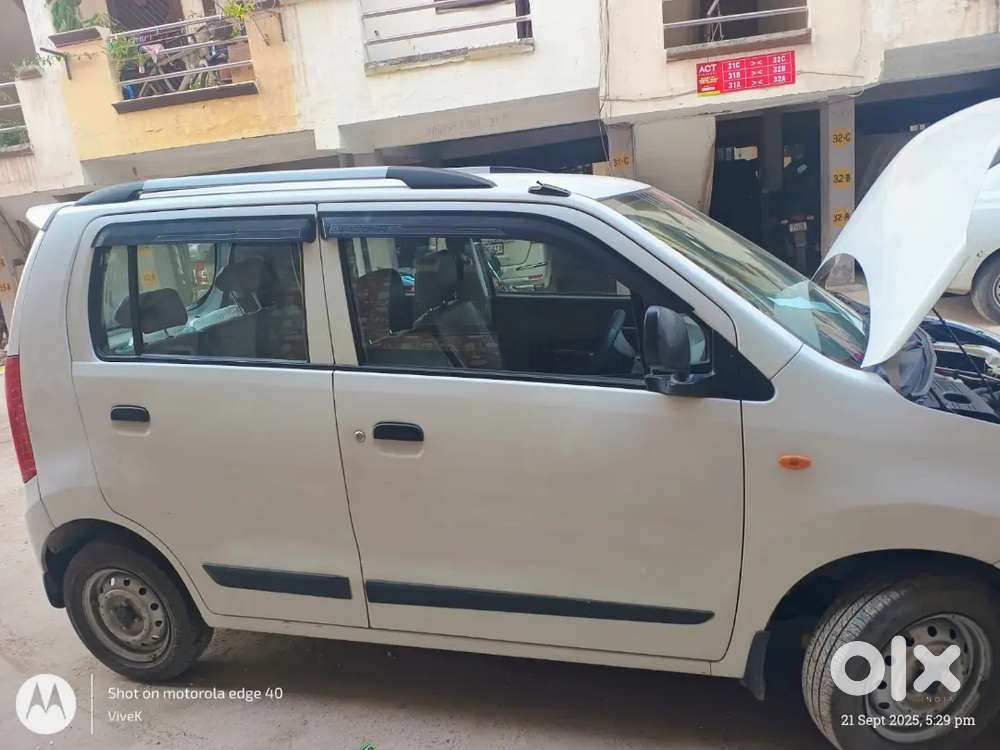 Maruti Suzuki Wagon R 2015 CNG & Hybrids 100000 Km Driven