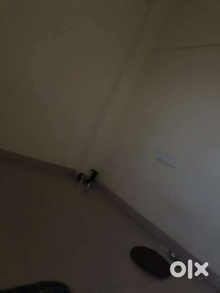 Room mate required for girls