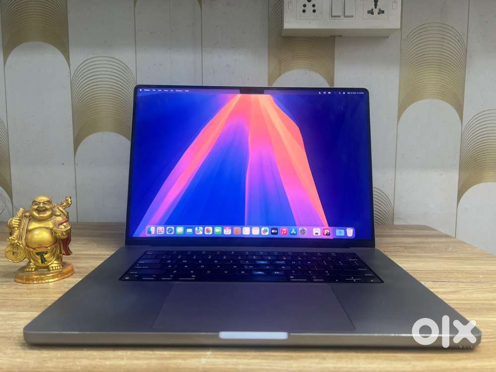 JustMac-Apple MacBook Retina M1 Max 16” 32 GB RAM/512 GB SSD/24C GPU