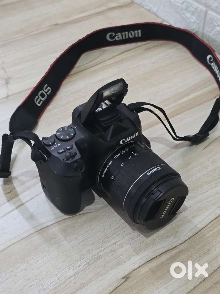 Canon 200D II DSLR with 18-55mm Lens