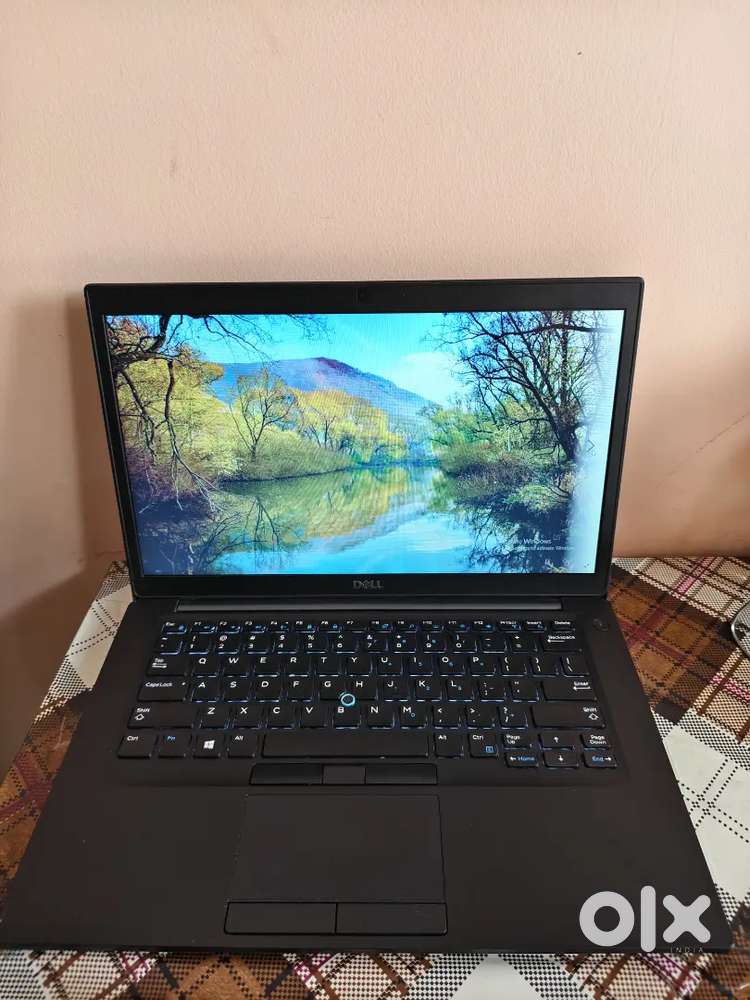 Dell latitude 7490 i7-8thGen 8gbram 256gb ssd
