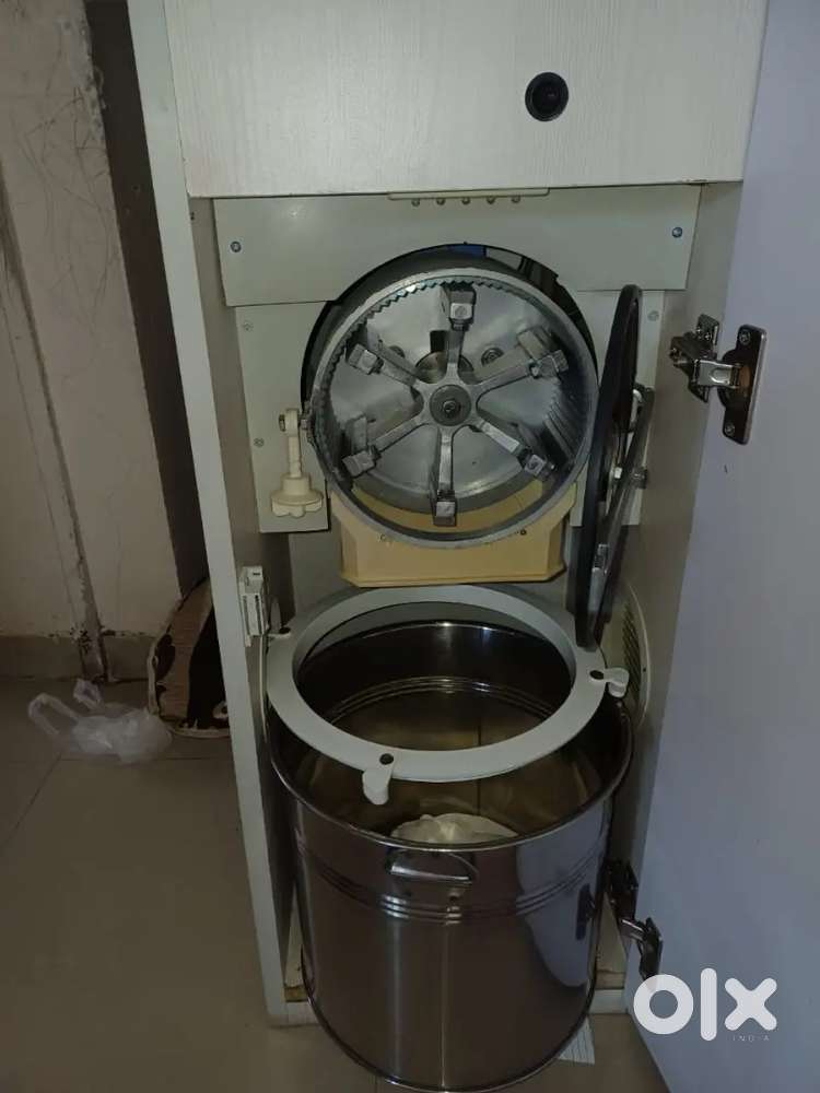 Aata chakki in good condition