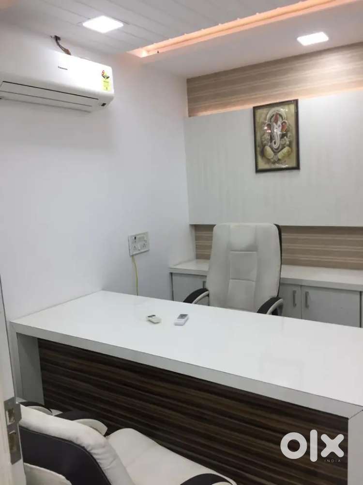 LUXURIOUS FULLY FURNISHED OFFICE AT RENT PALASIYA INDORE