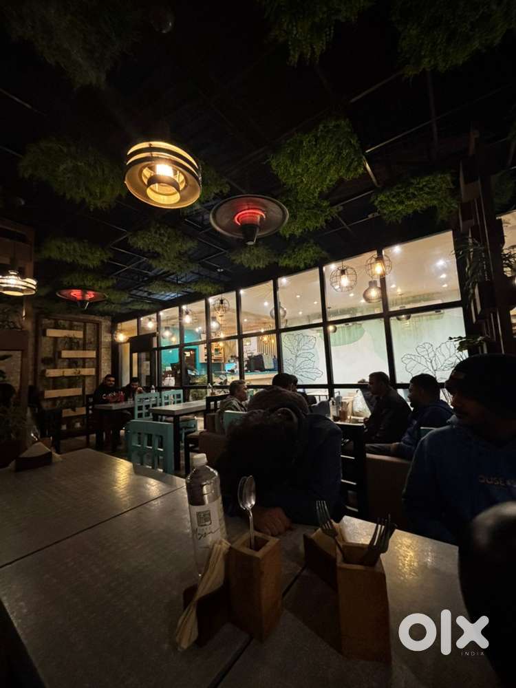 restaurant female Staff Urgent Need