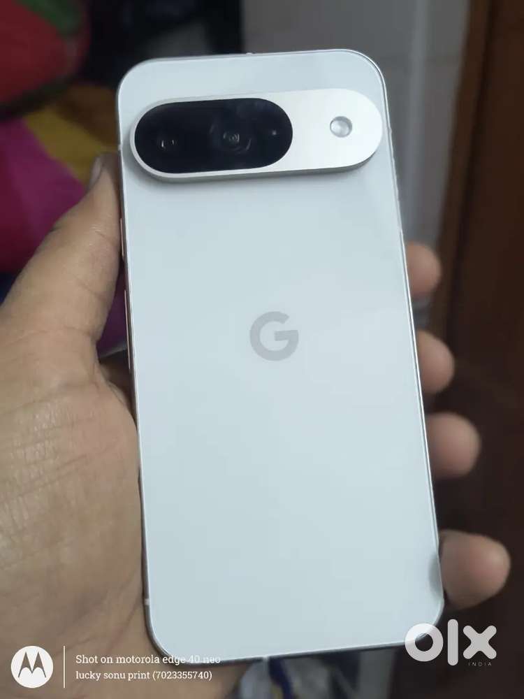 Goggle pixel 9 (white colour) 12 gb ram with 256 gb internal memory