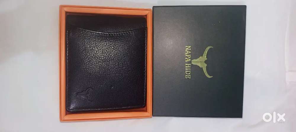 NAPA HIDE BLACK LEATHER WALLET FOR MEN NEW ONE