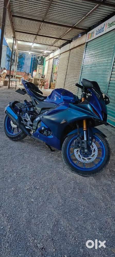 Yamaha r15 v4 for sell