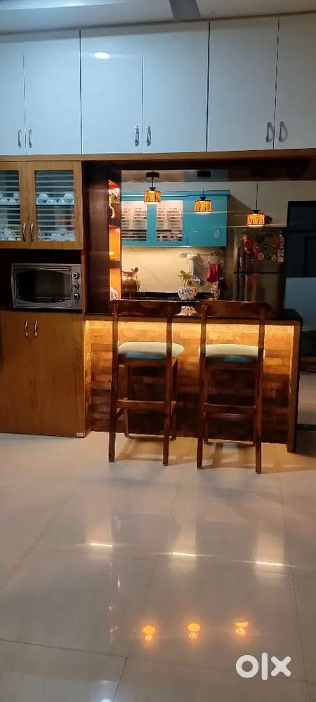 Sagwan wooden counter chair..