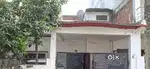 यह मकान गोरखपुर एम्स के बगल वाली कॉलोनी आदर्श नगर में है