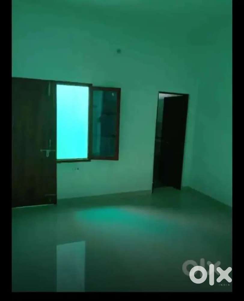 1 Room bathroom and kitchen with balcony available for rent at AmityUn