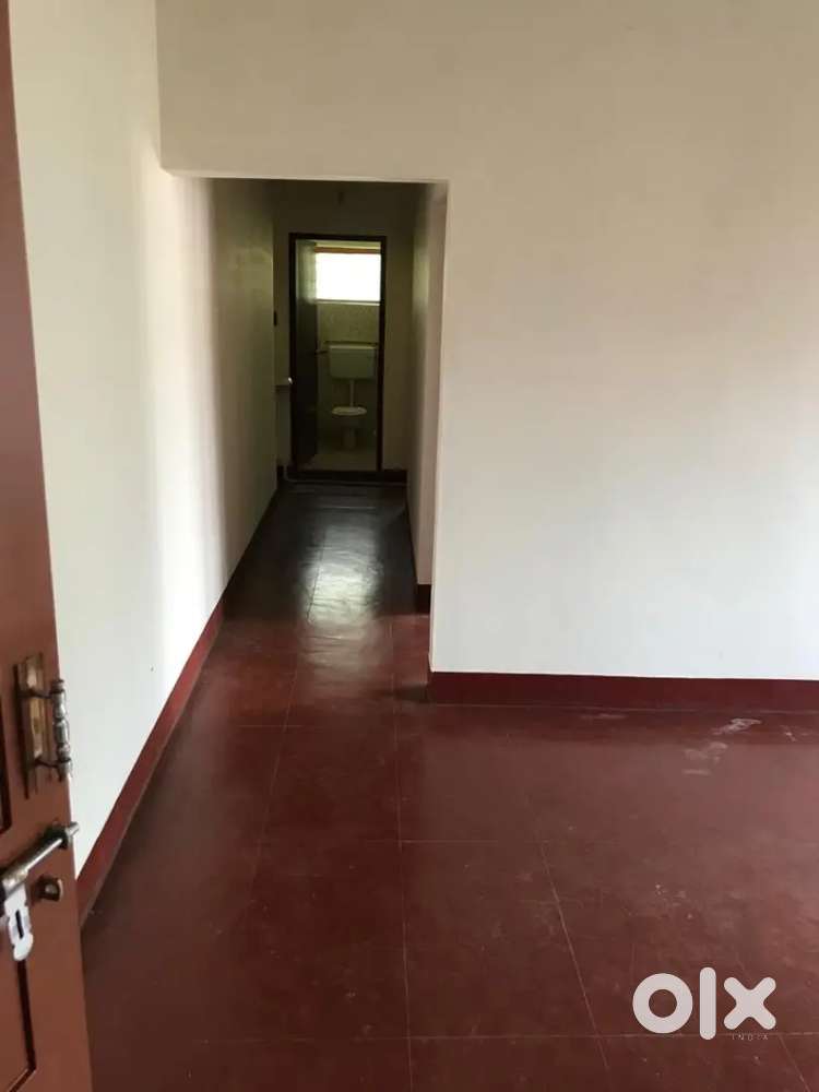 2 BHK Apartment for rent, near Eranhipalam, very close to the bus stop
