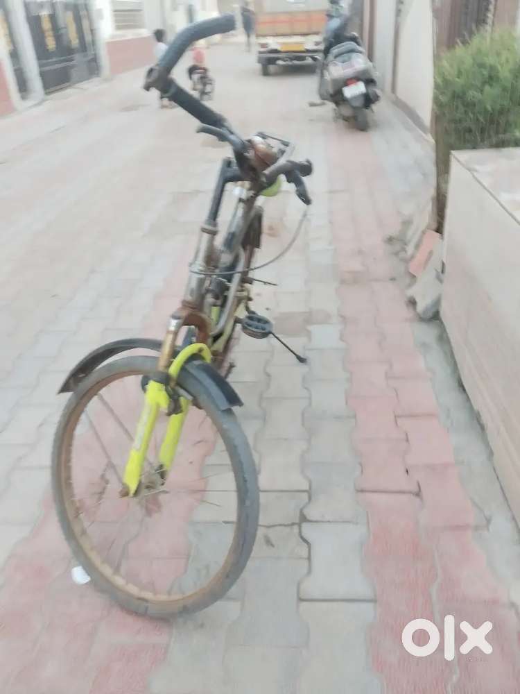 Bicycle selling 2 new  tubeless tayer